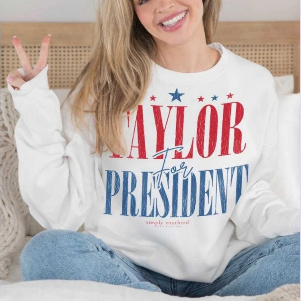 Simply Southern 'Taylor for President' White Sweatshirt NWT